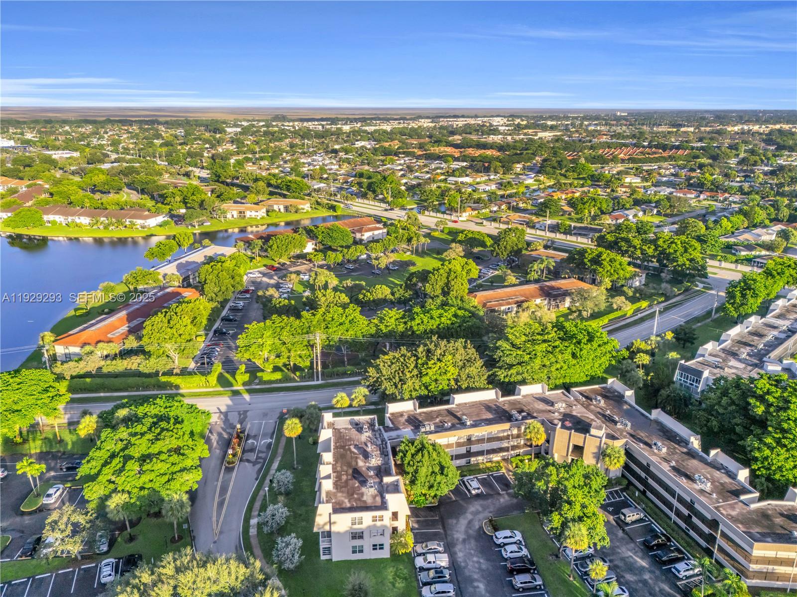 TAMARAC GARDENS CONDOMINI - Residential