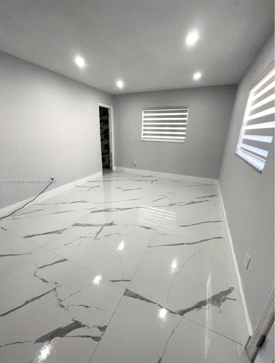 SOUTHLAND PINES - Residential