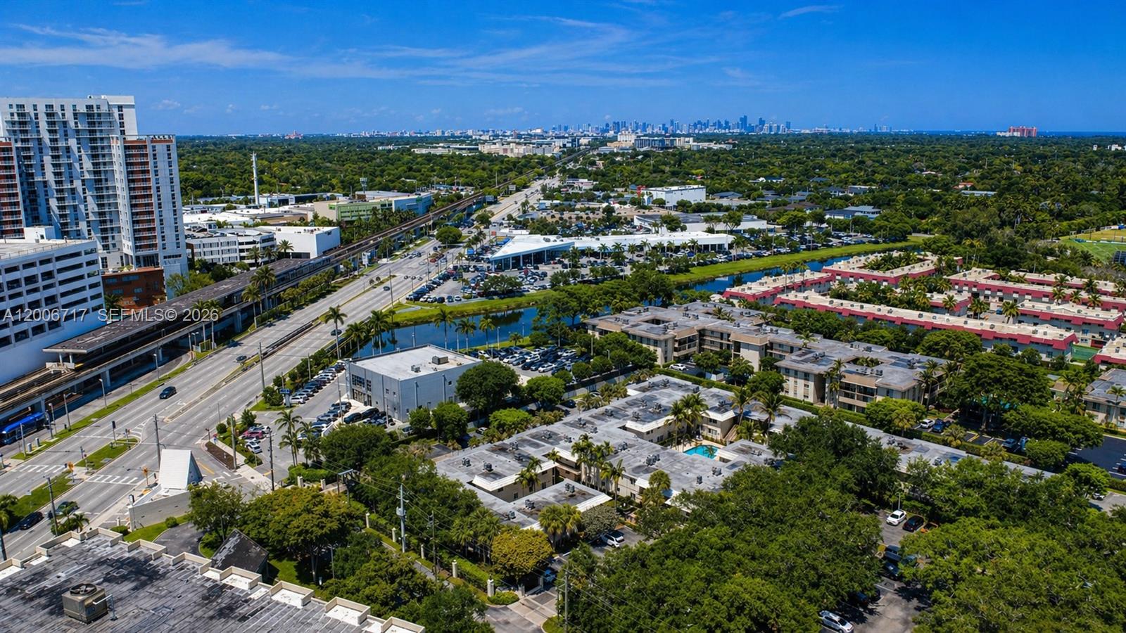 MONTEREY GARDENS OF PINEC - Residential