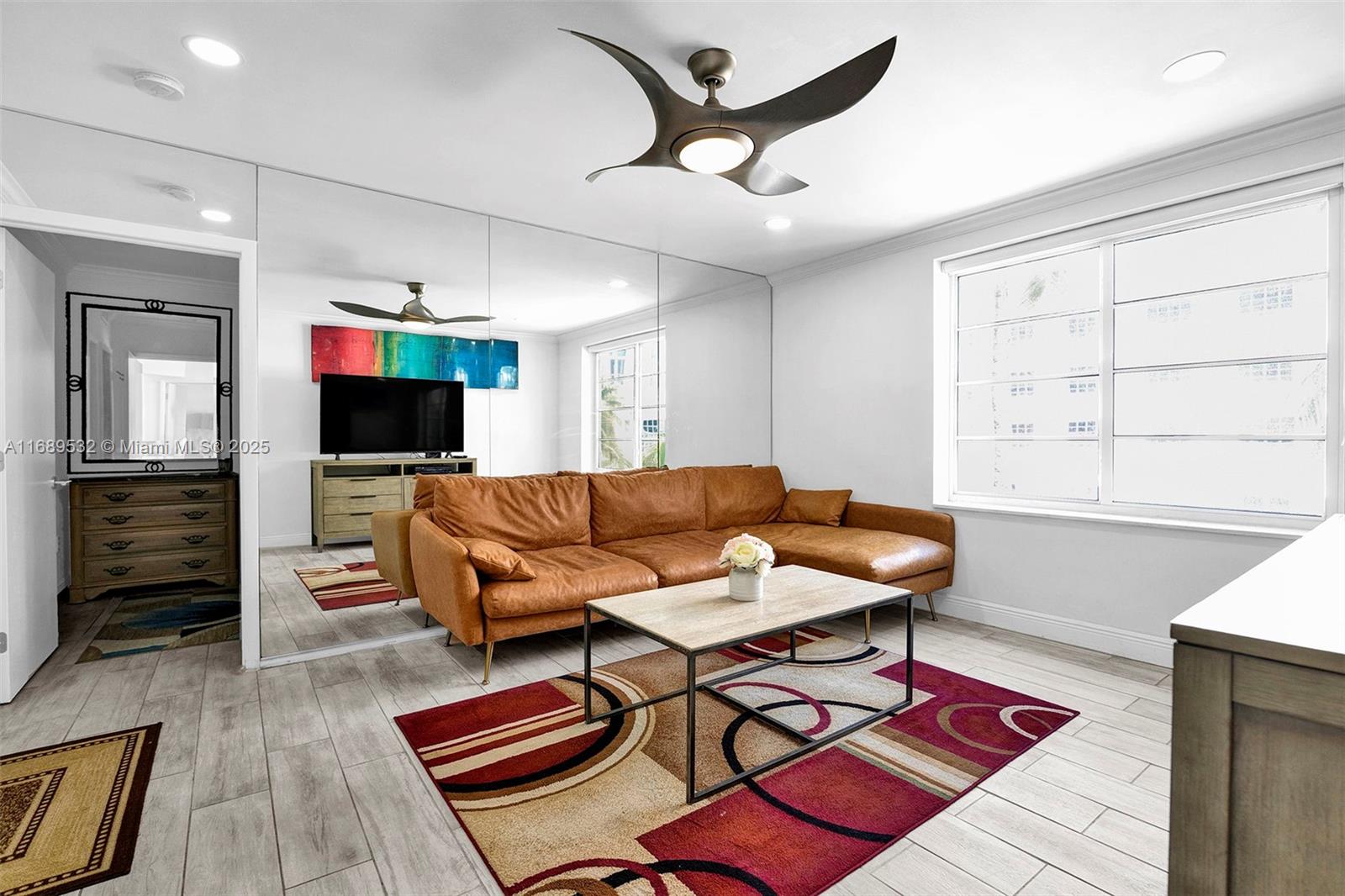 Property for Sale at 1460 Ocean Dr 305, Miami Beach, Miami-Dade County, Florida - Bedrooms: 2 
Bathrooms: 2  - $440,000