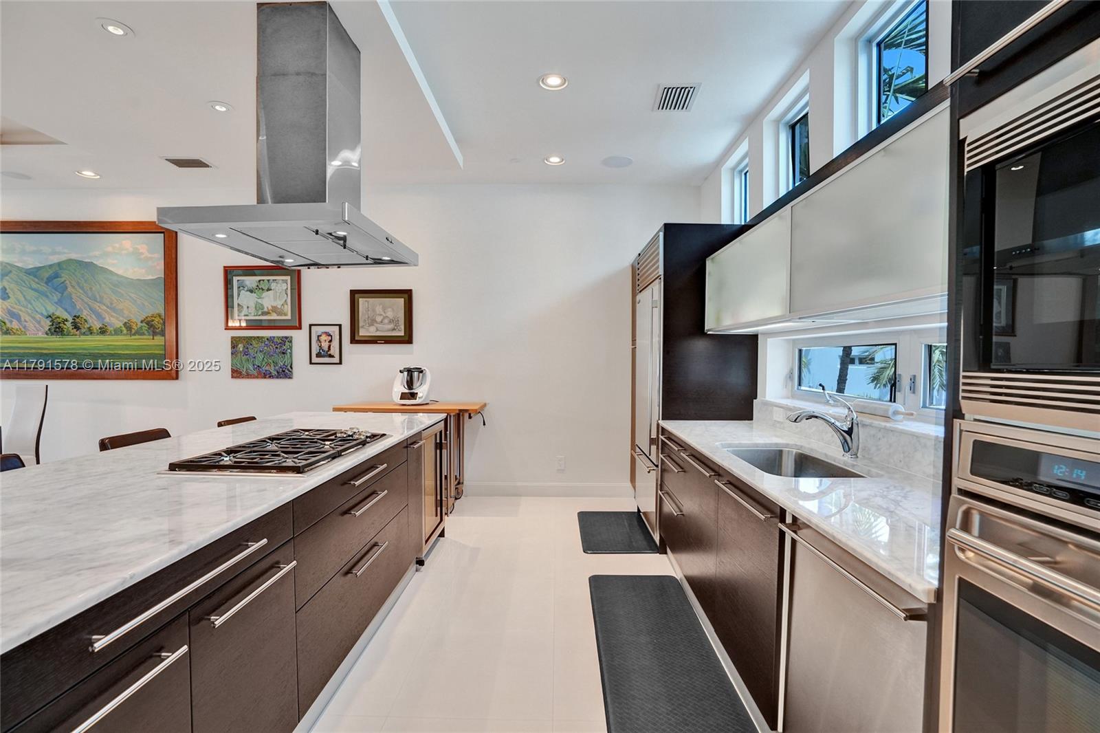 HARBOR VILLAGE SEC - Residential