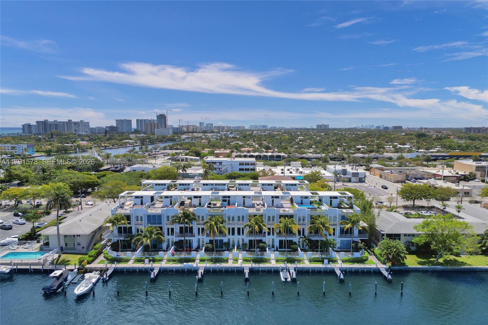 HARBOR VILLAGE SEC - Residential