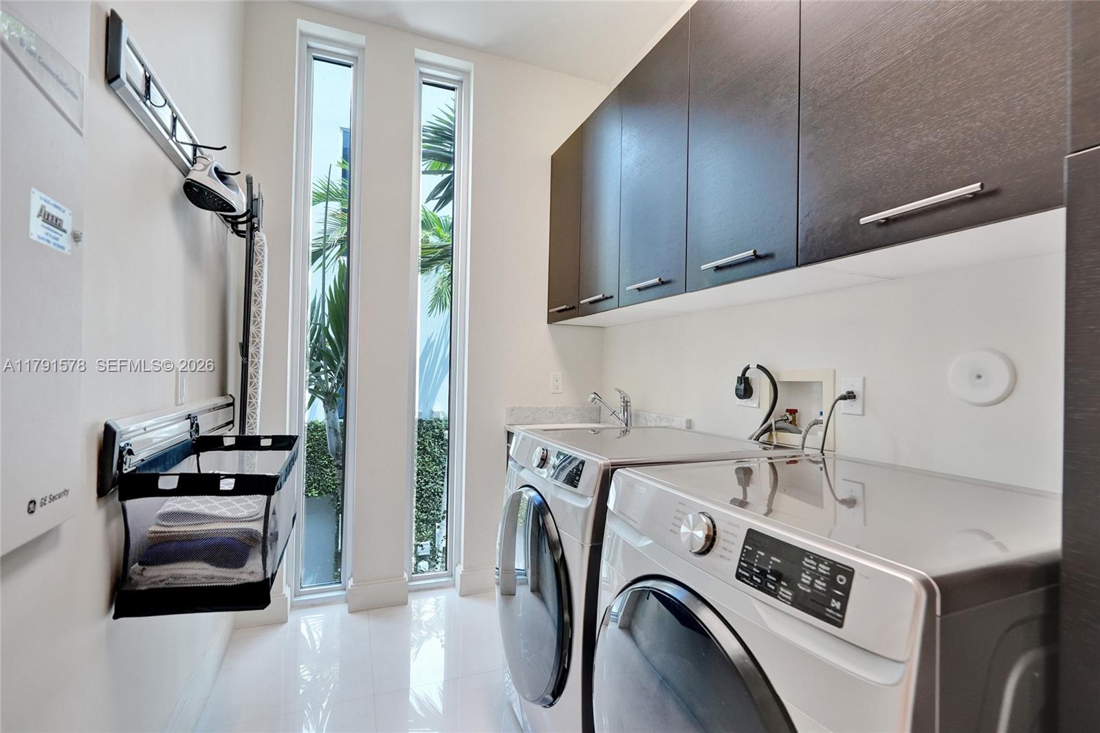 HARBOR VILLAGE SEC - Residential