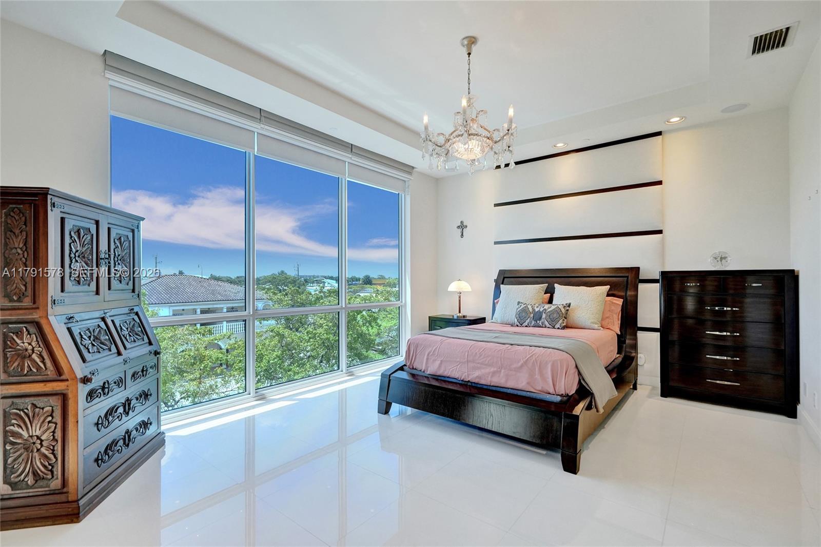 HARBOR VILLAGE SEC - Residential