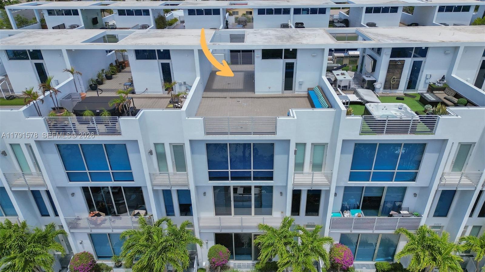 HARBOR VILLAGE SEC - Residential