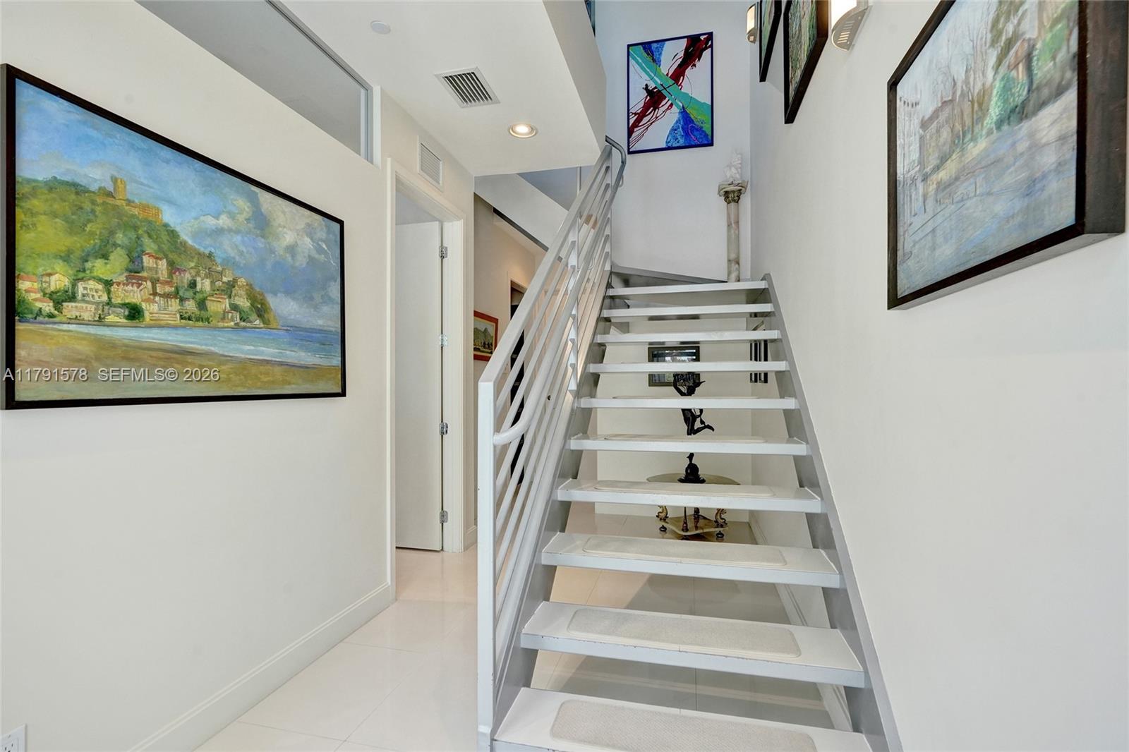 HARBOR VILLAGE SEC - Residential