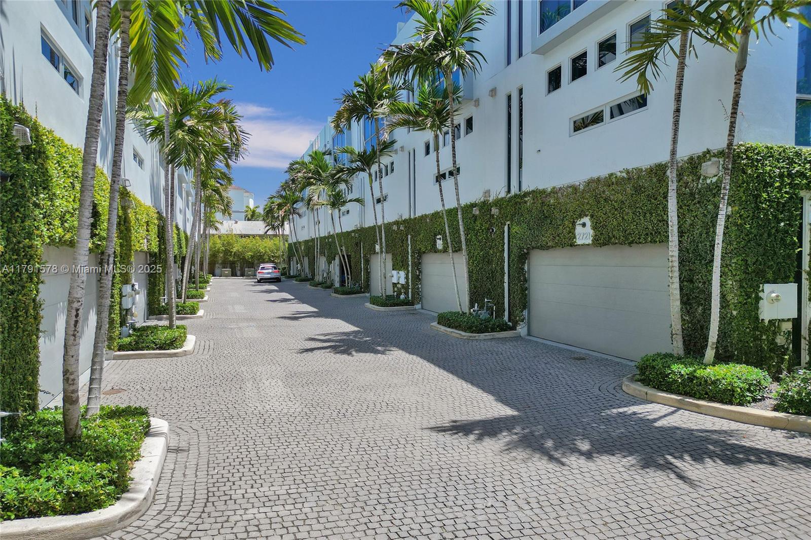 HARBOR VILLAGE SEC - Residential