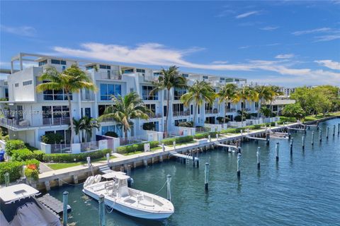 2725 NE 1st St Pompano Beach FL 33062