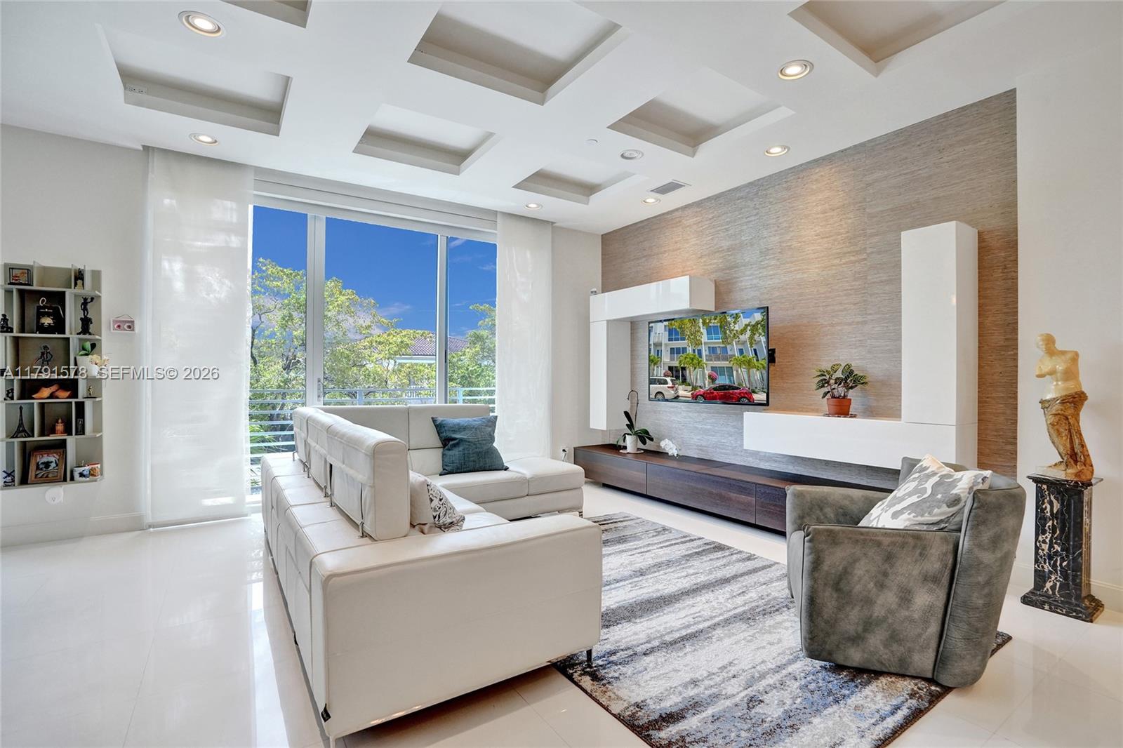 HARBOR VILLAGE SEC - Residential