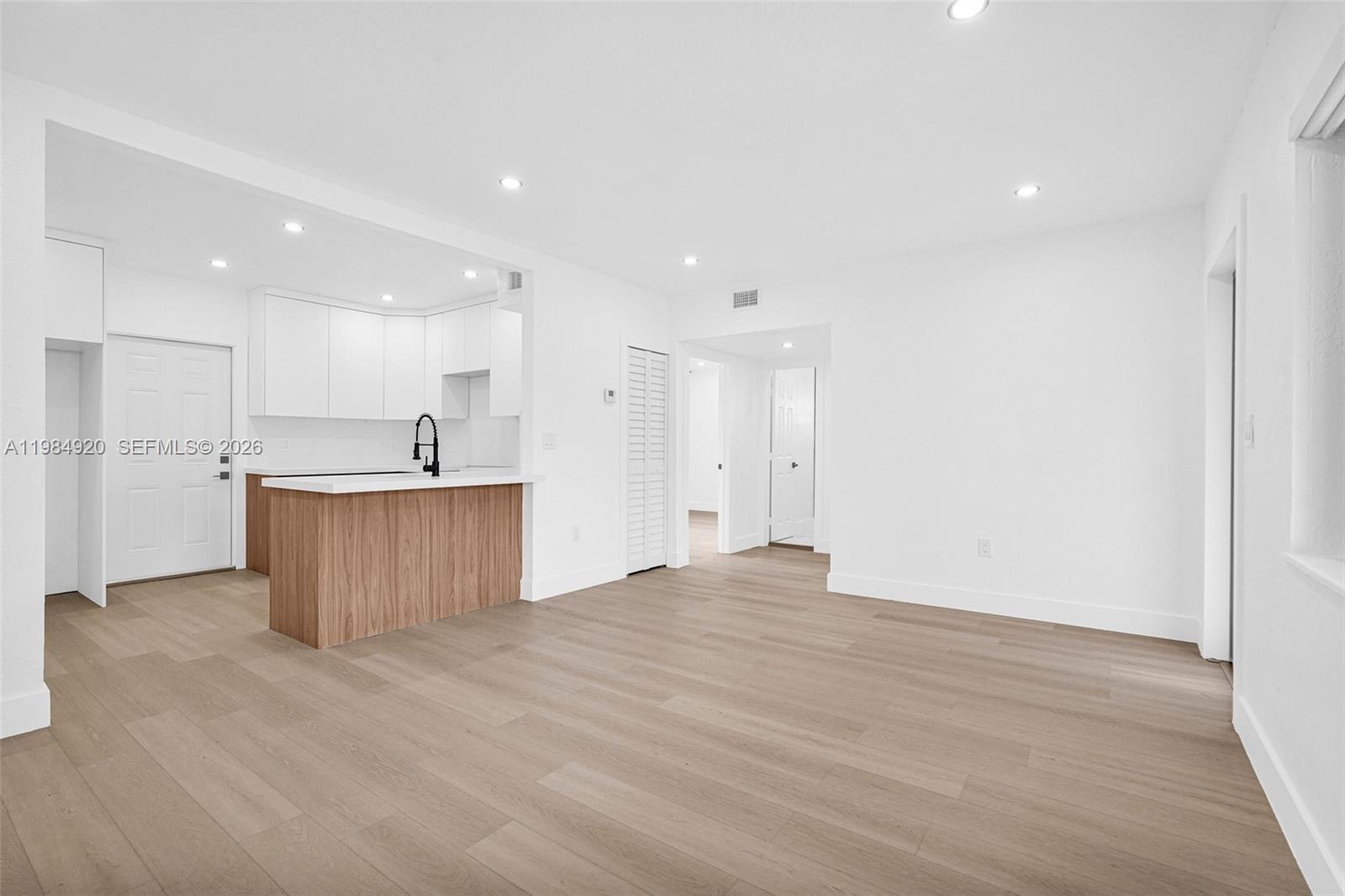 Pine Tree Lake - Residential