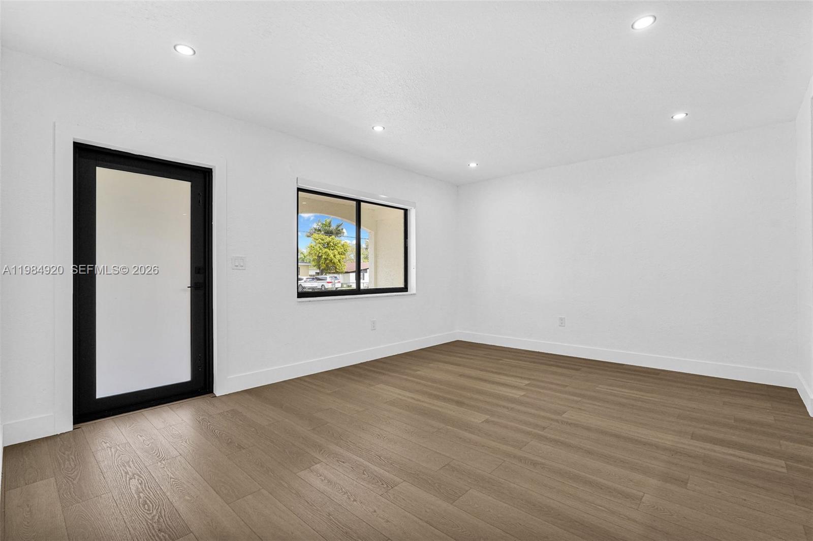 Pine Tree Lake - Residential