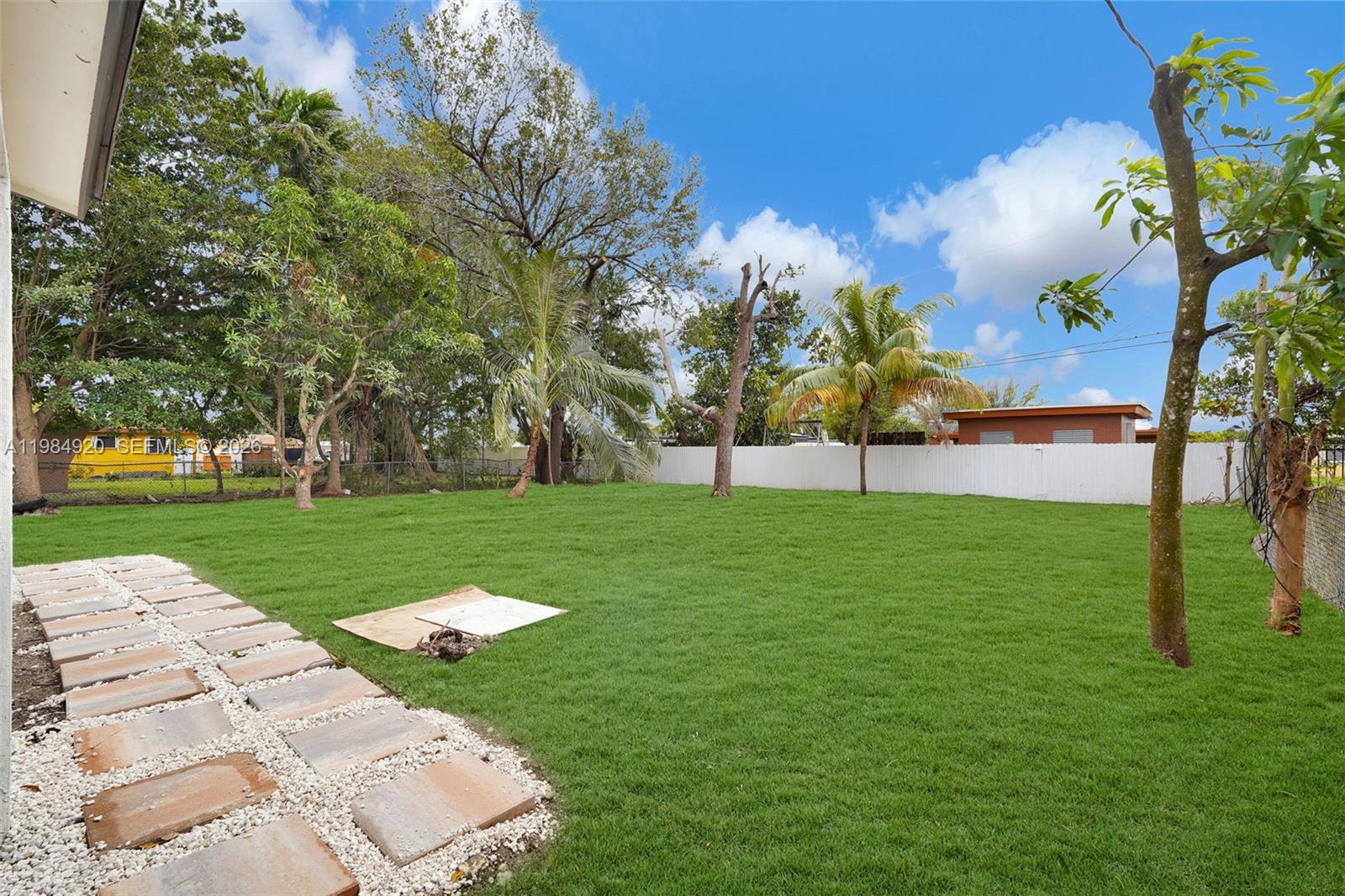 Pine Tree Lake - Residential