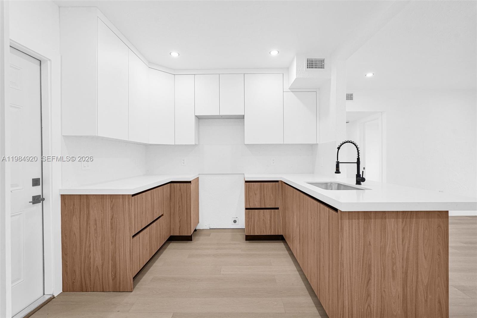 Pine Tree Lake - Residential