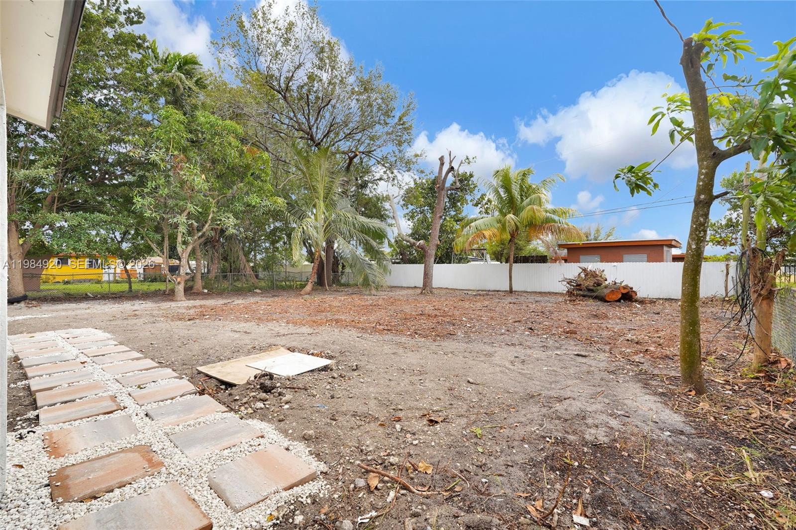 Pine Tree Lake - Residential