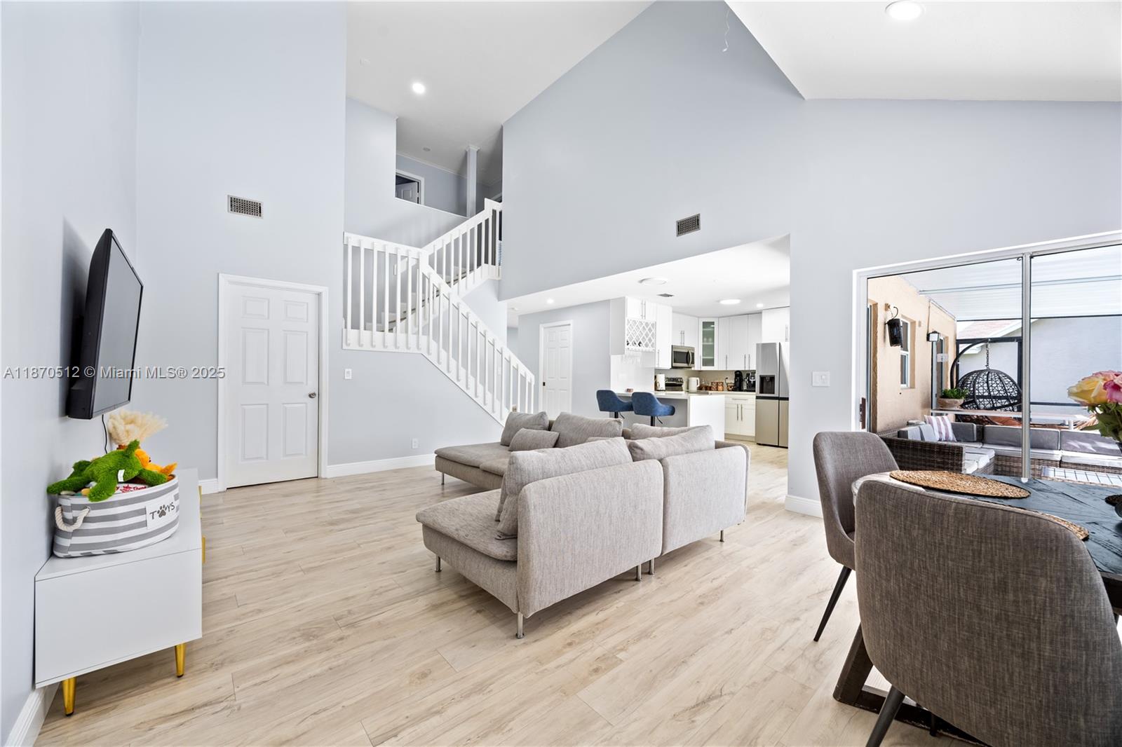 BAY WINDS 4 - Residential Lease