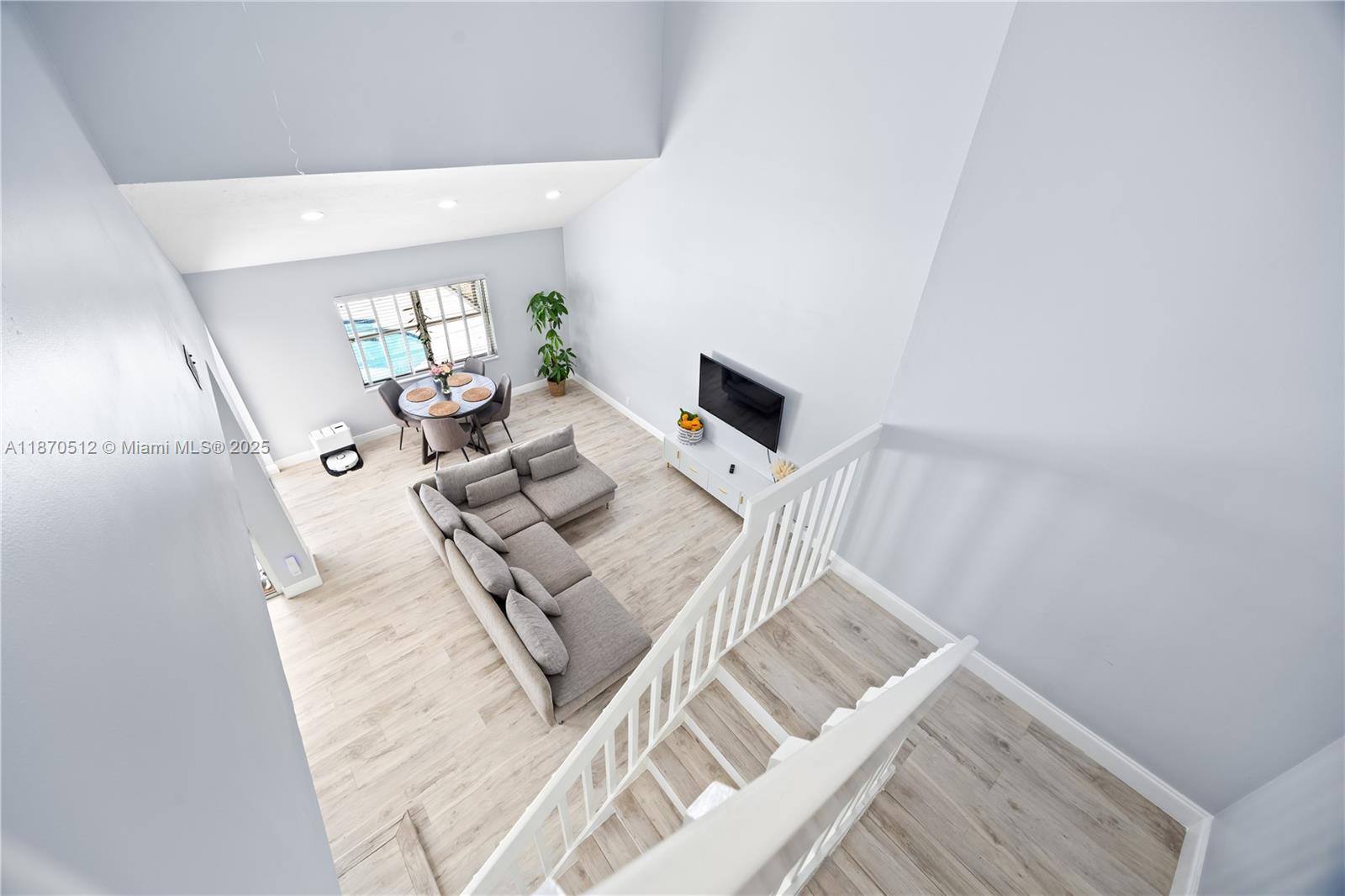 BAY WINDS 4 - Residential Lease