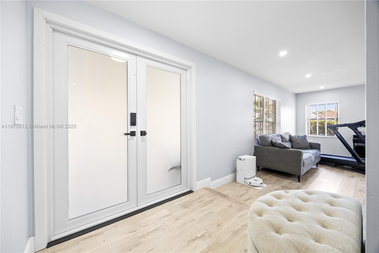 BAY WINDS 4 - Residential Lease