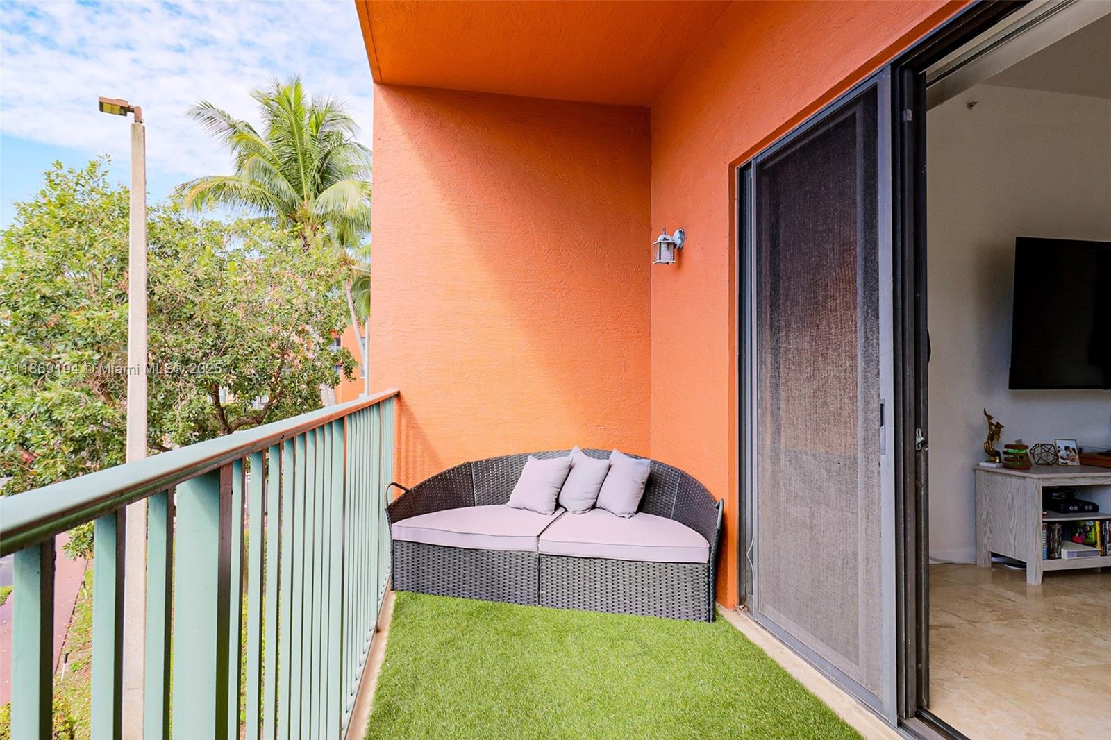 PARK PLACE CONDO - Residential Lease