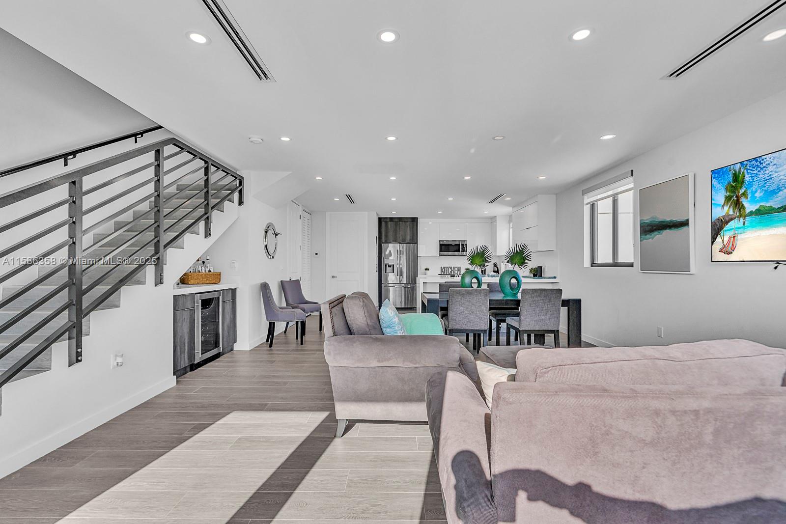 KEY LARGO OCEAN RESORT CO - Residential