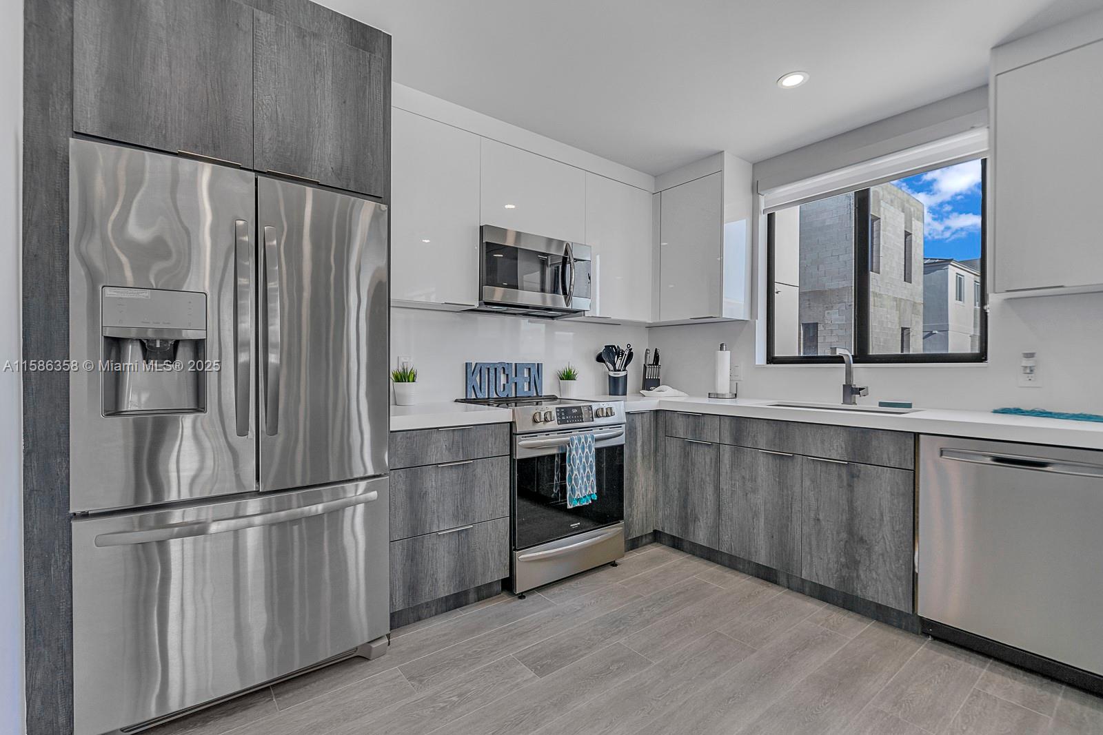 KEY LARGO OCEAN RESORT CO - Residential