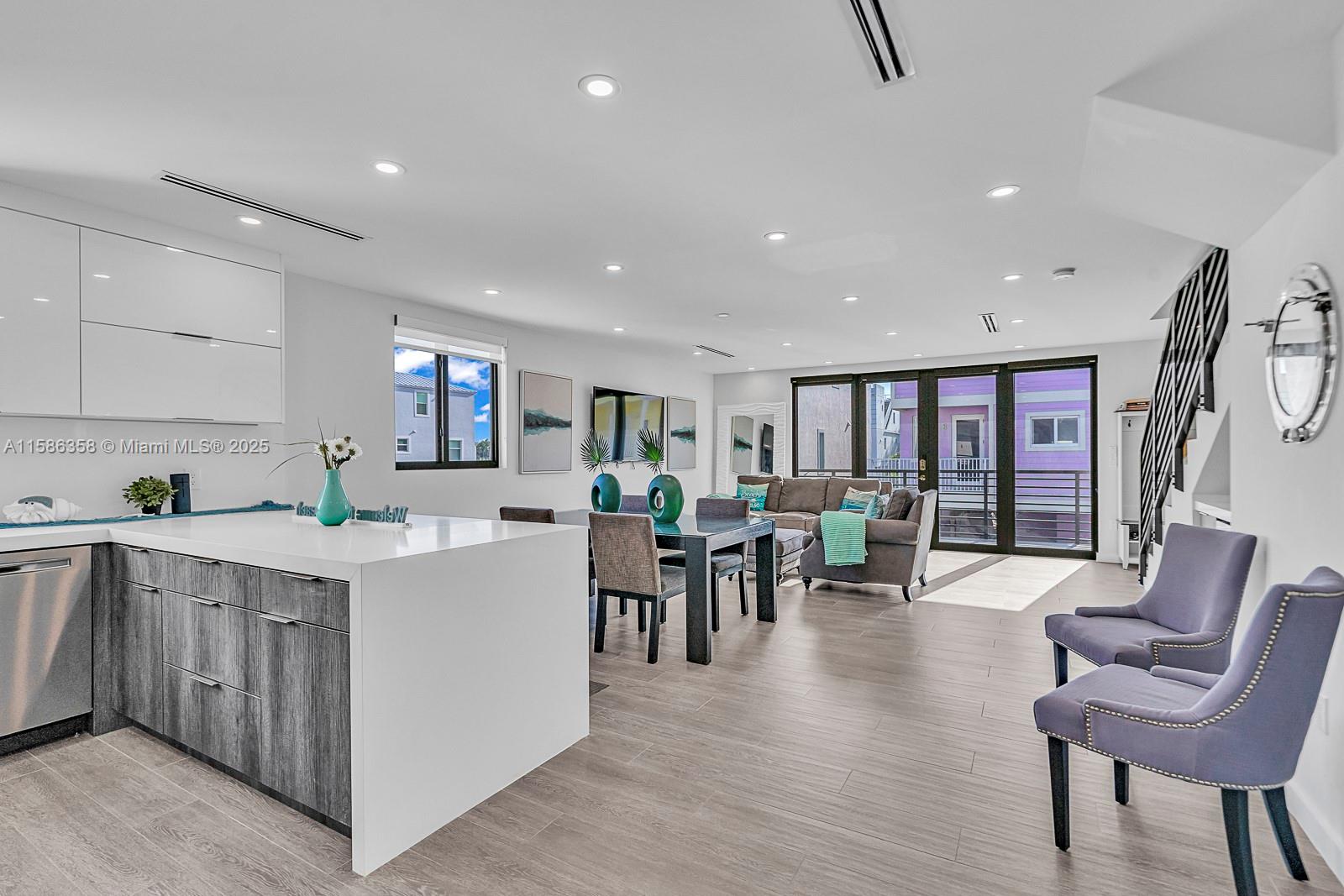 KEY LARGO OCEAN RESORT CO - Residential