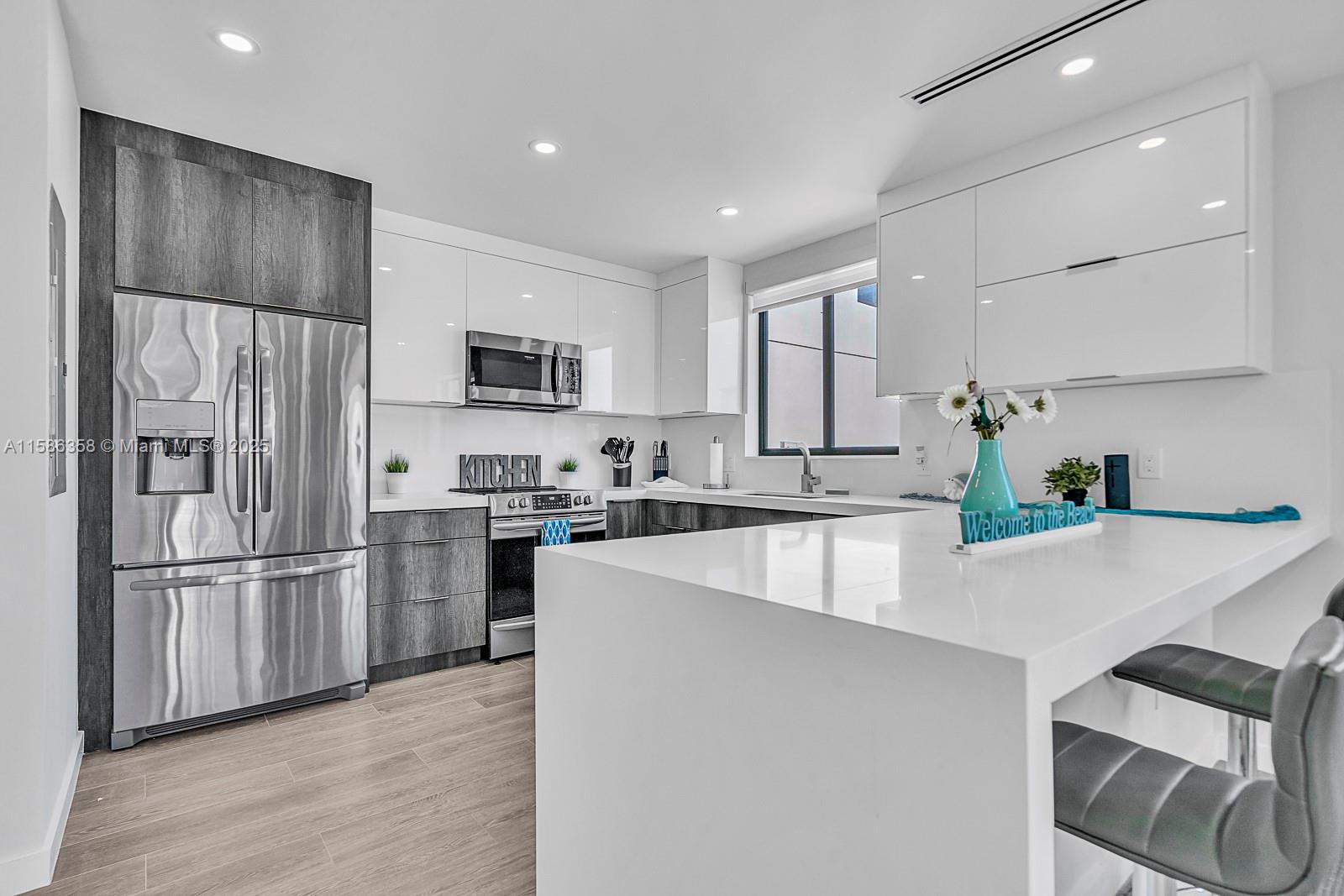 KEY LARGO OCEAN RESORT CO - Residential