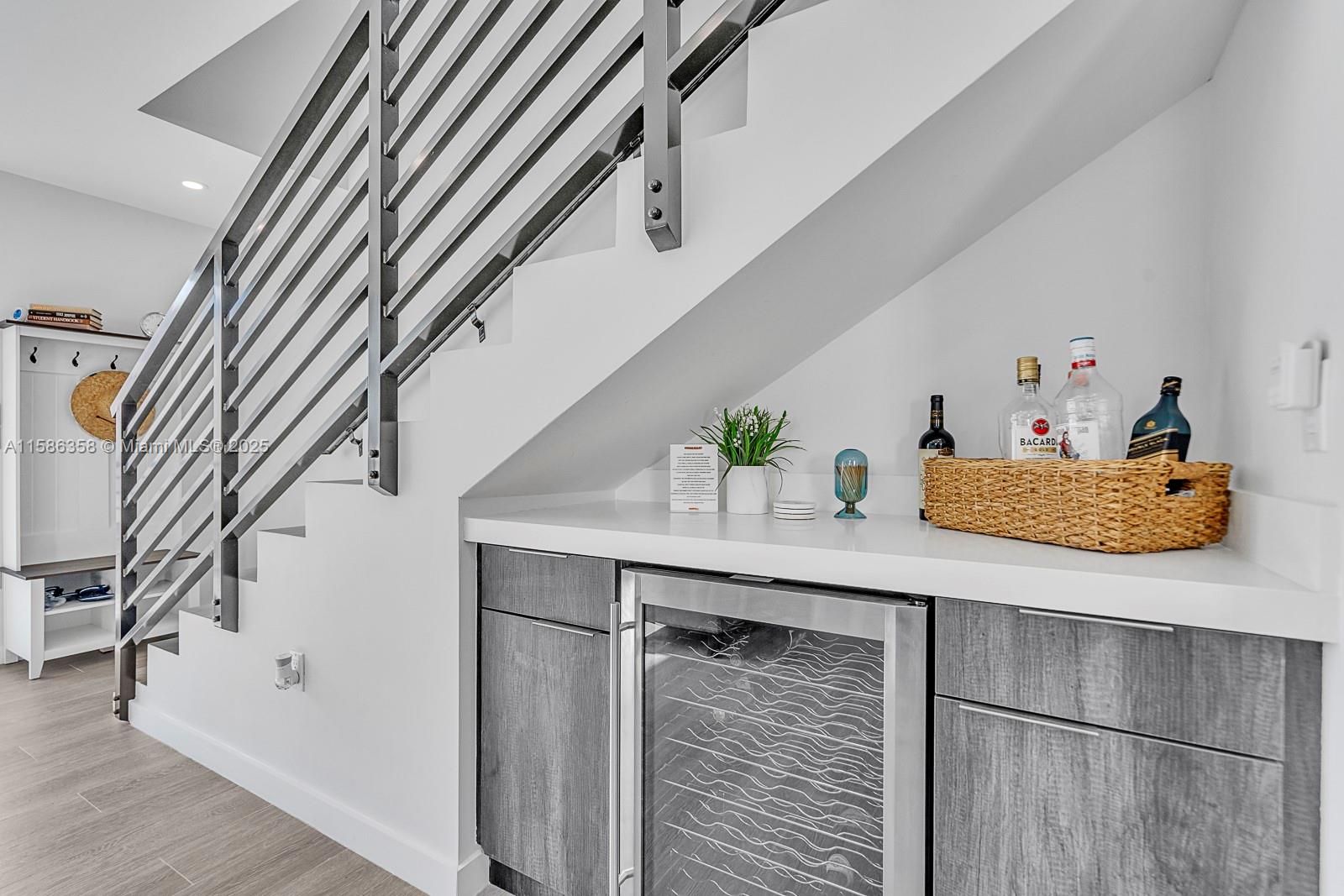 KEY LARGO OCEAN RESORT CO - Residential