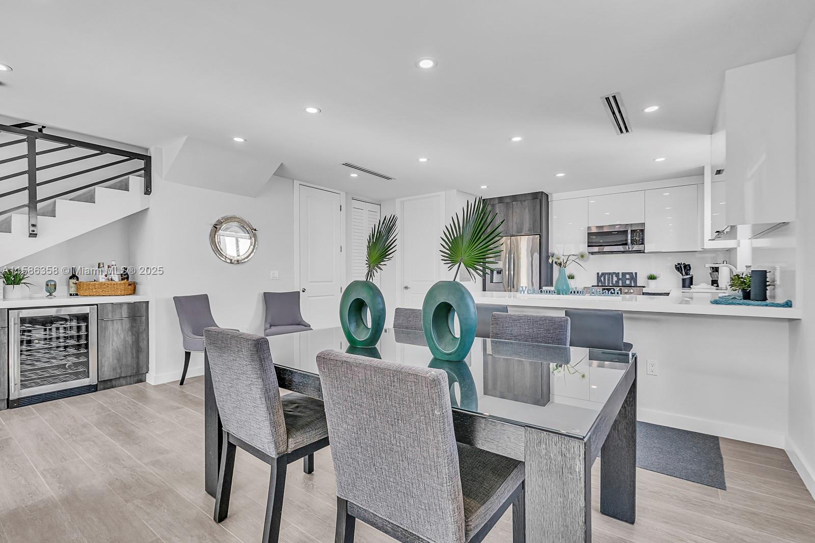 KEY LARGO OCEAN RESORT CO - Residential