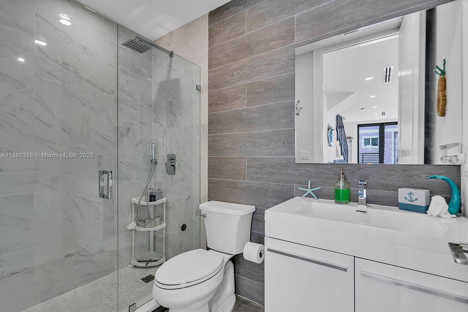 KEY LARGO OCEAN RESORT CO - Residential