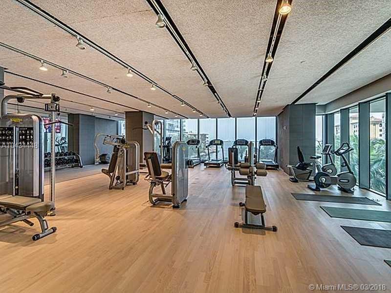 ICON BAY CONDO - Residential Lease