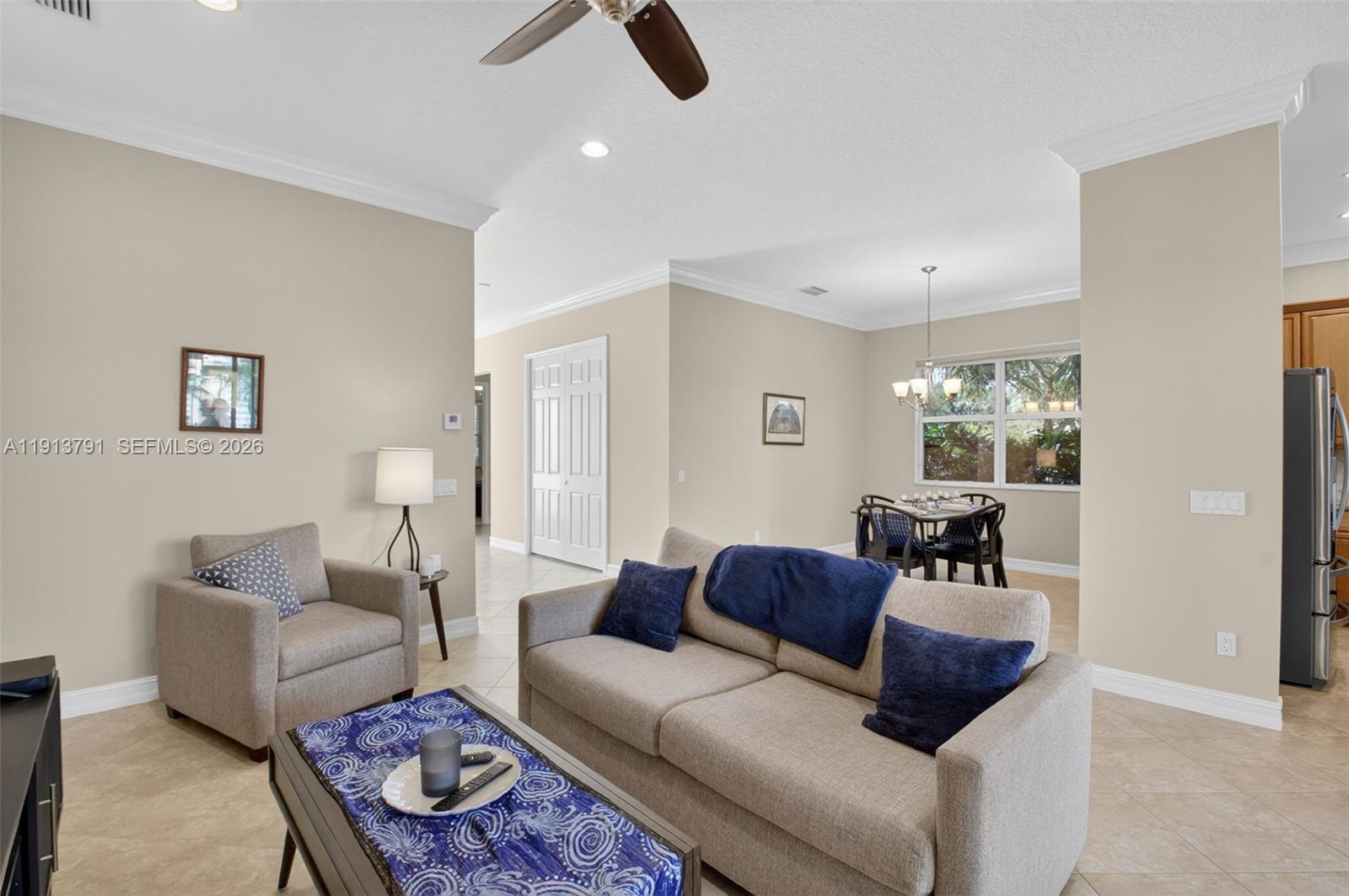 VALENCIA POINTE 3 - Residential