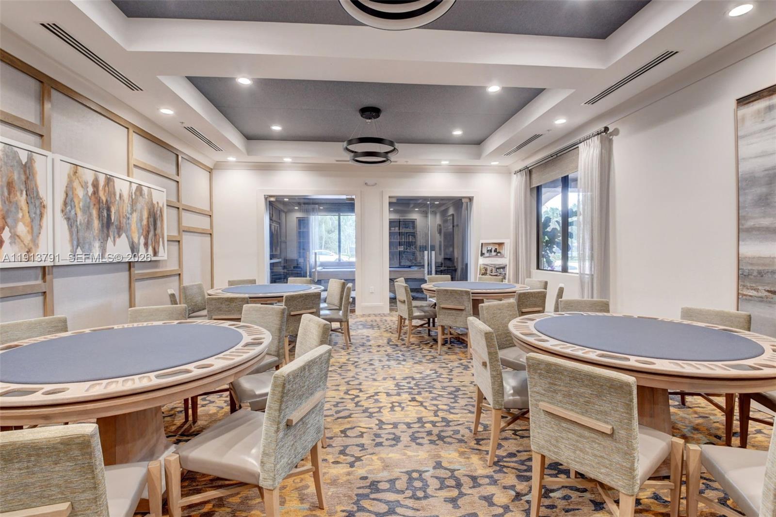 VALENCIA POINTE 3 - Residential