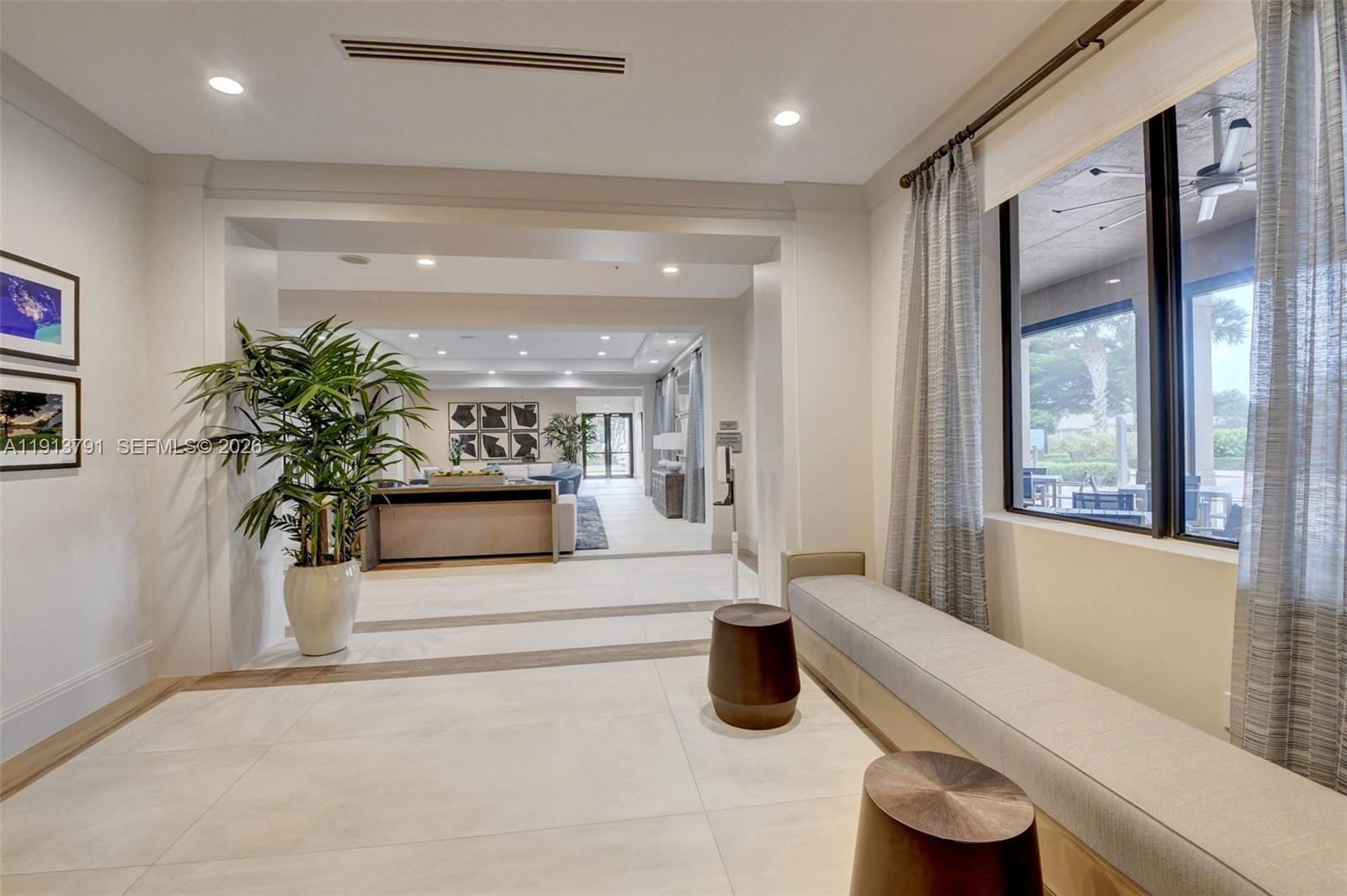 VALENCIA POINTE 3 - Residential