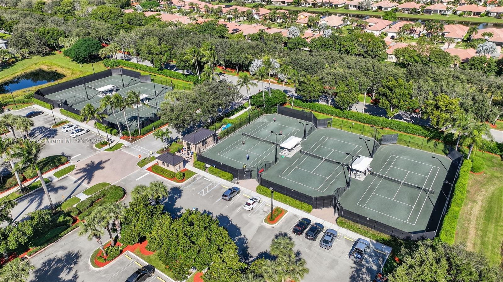 VALENCIA POINTE 3 - Residential