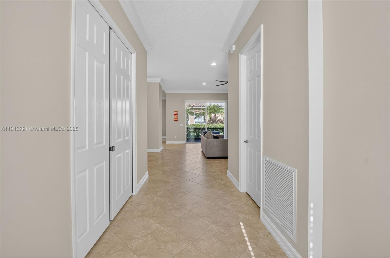 VALENCIA POINTE 3 - Residential