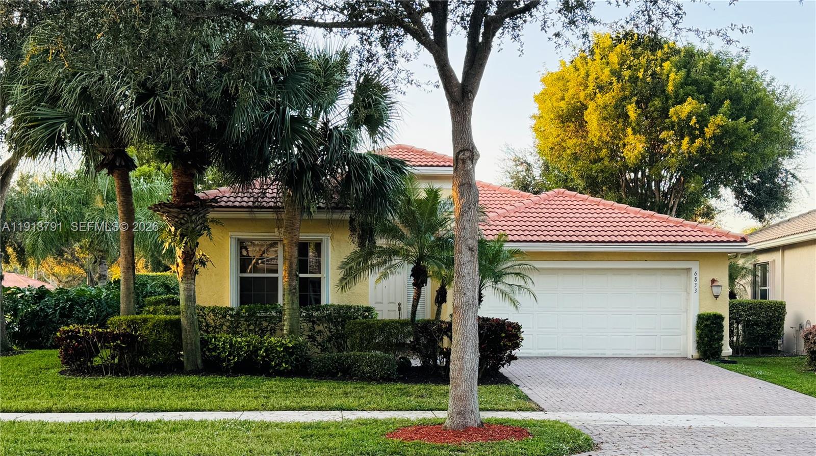 VALENCIA POINTE 3 - Residential