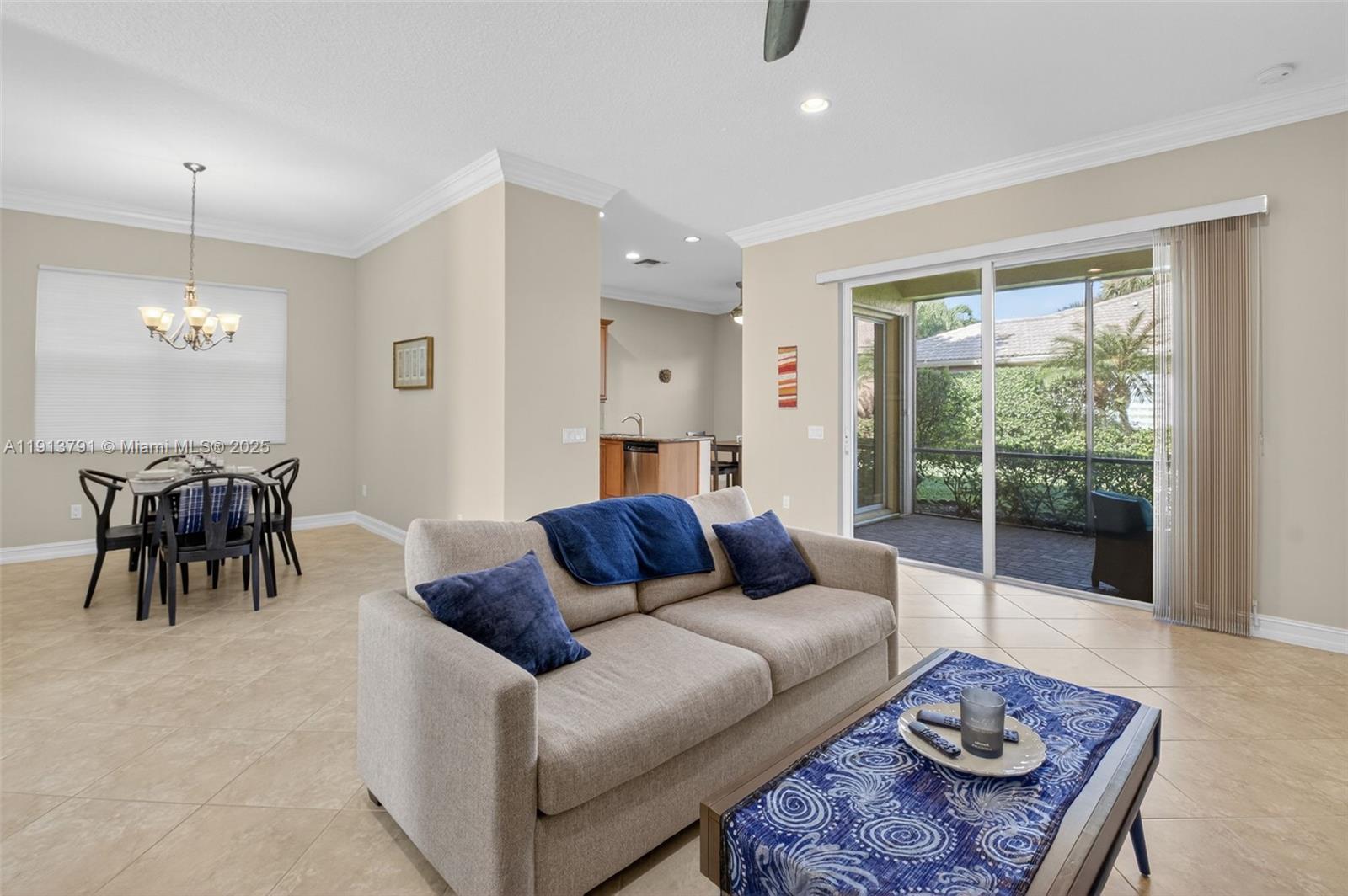 VALENCIA POINTE 3 - Residential