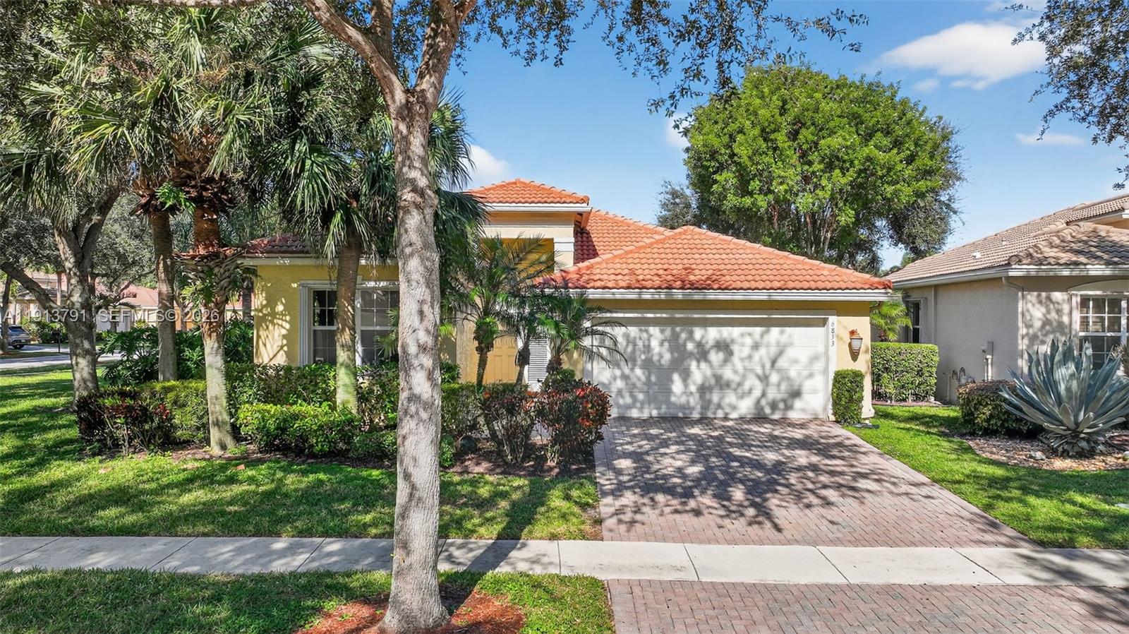 VALENCIA POINTE 3 - Residential