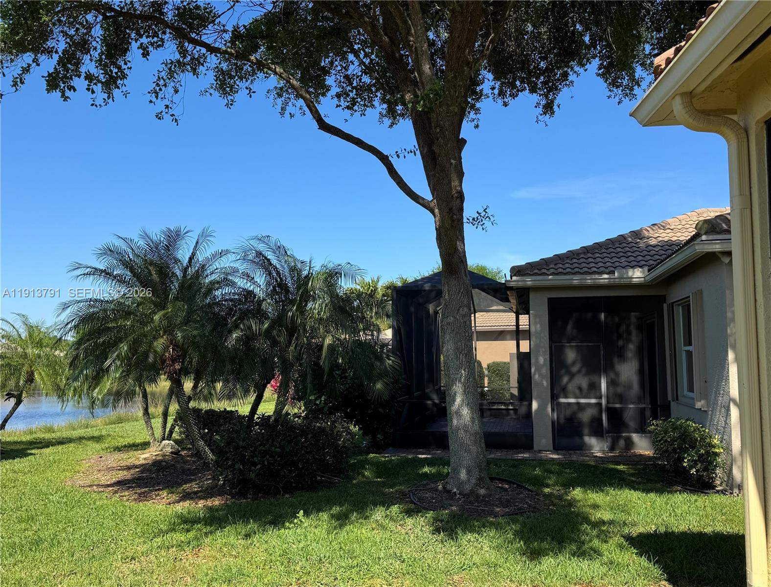 VALENCIA POINTE 3 - Residential