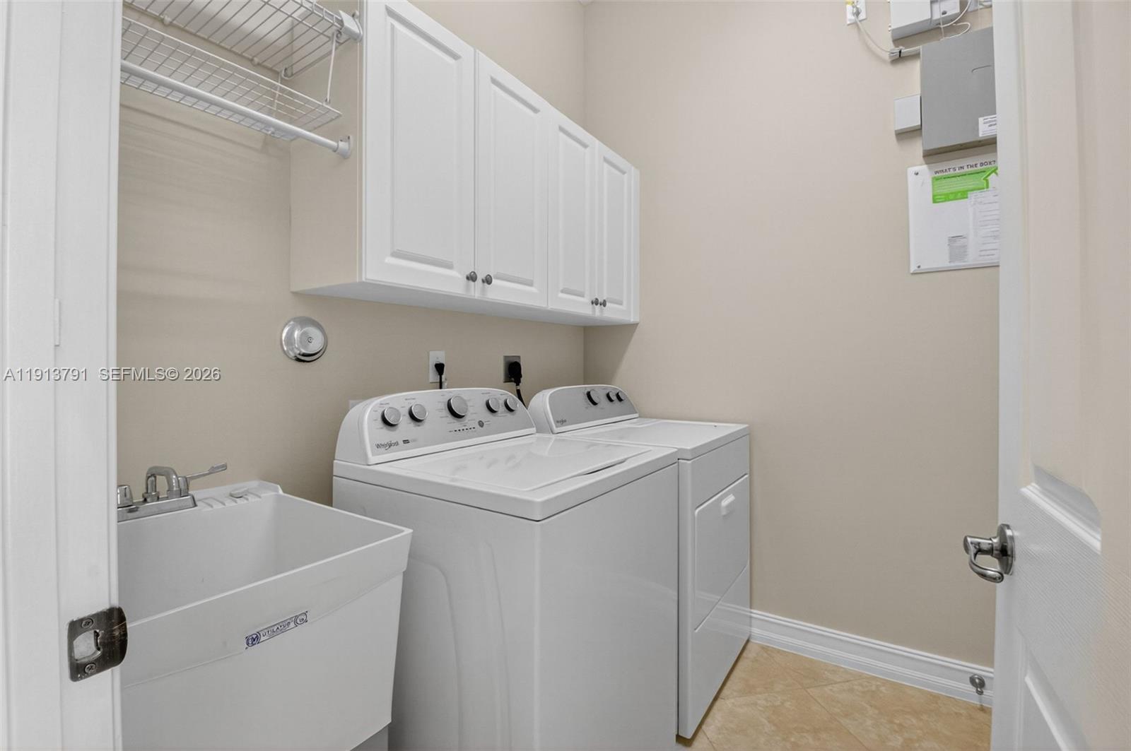 VALENCIA POINTE 3 - Residential