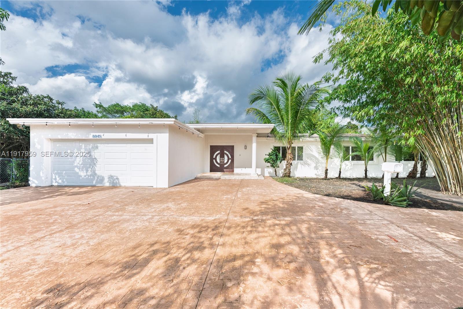 CORAL REEF ESTATES - Residential Lease