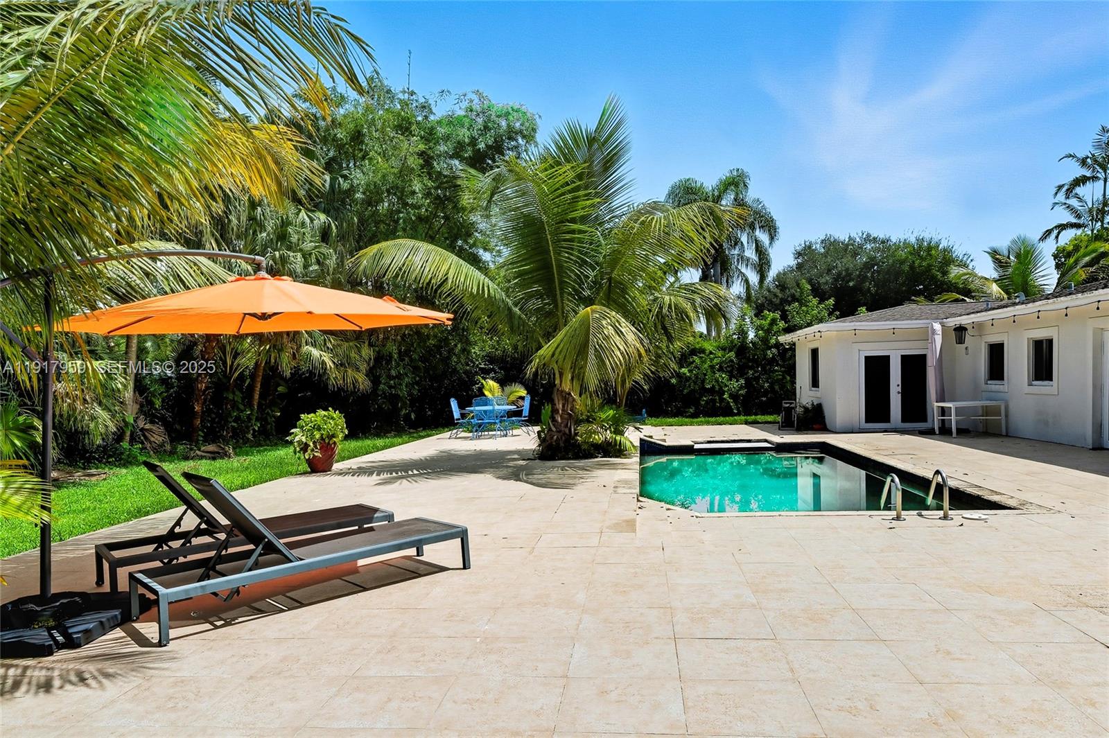 CORAL REEF ESTATES - Residential Lease