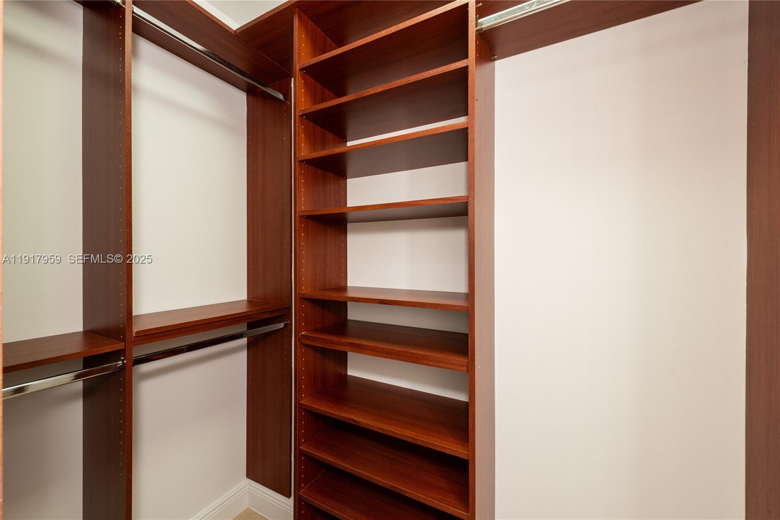 CORAL REEF ESTATES - Residential Lease