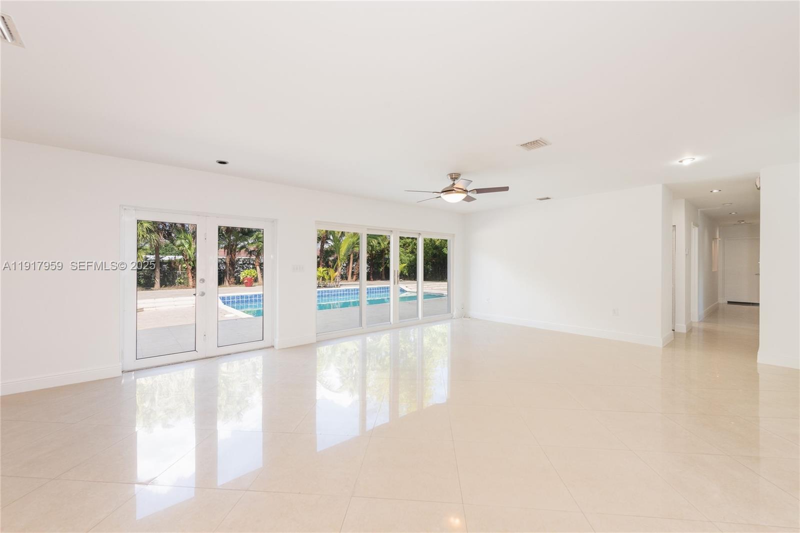 CORAL REEF ESTATES - Residential Lease