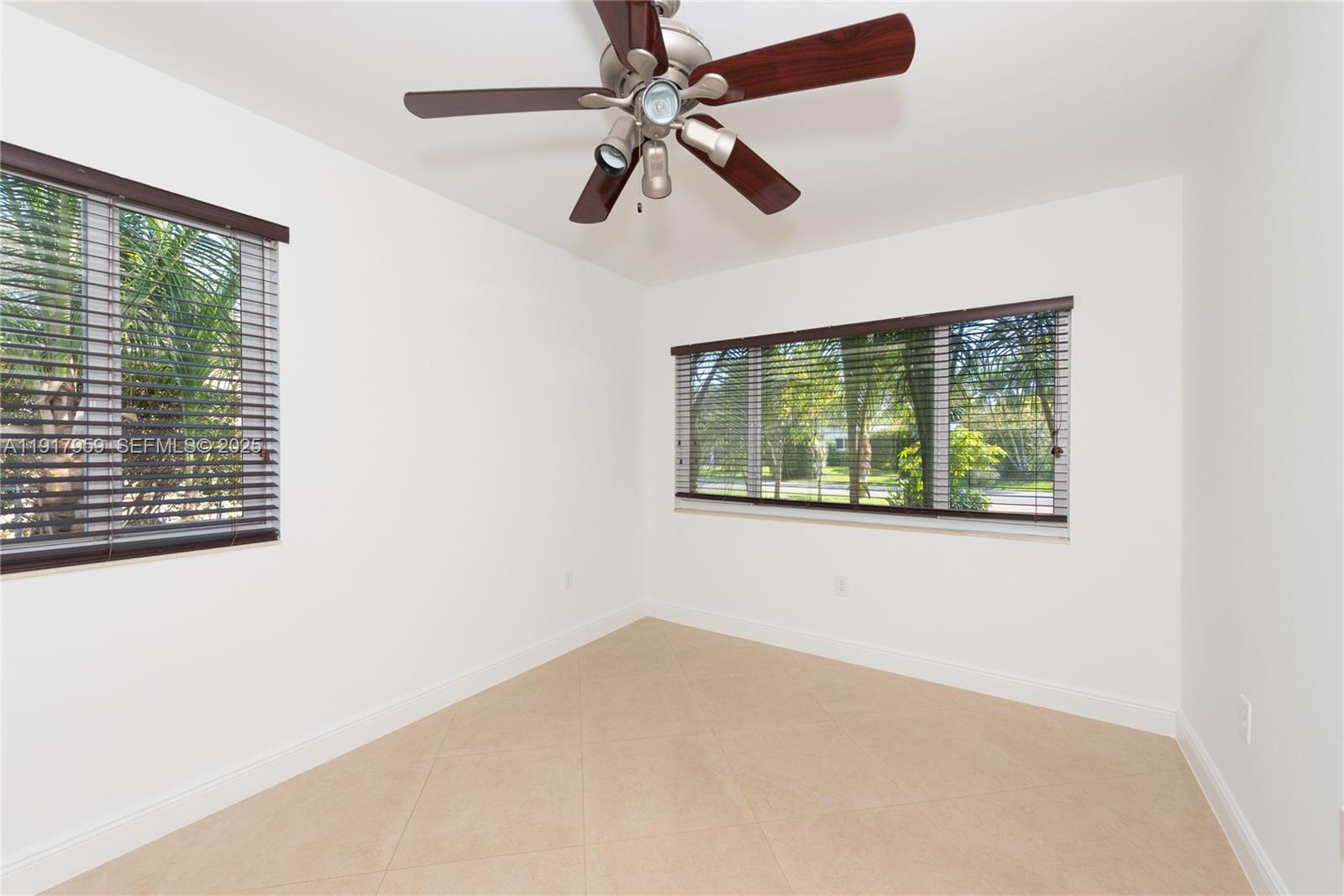 CORAL REEF ESTATES - Residential Lease