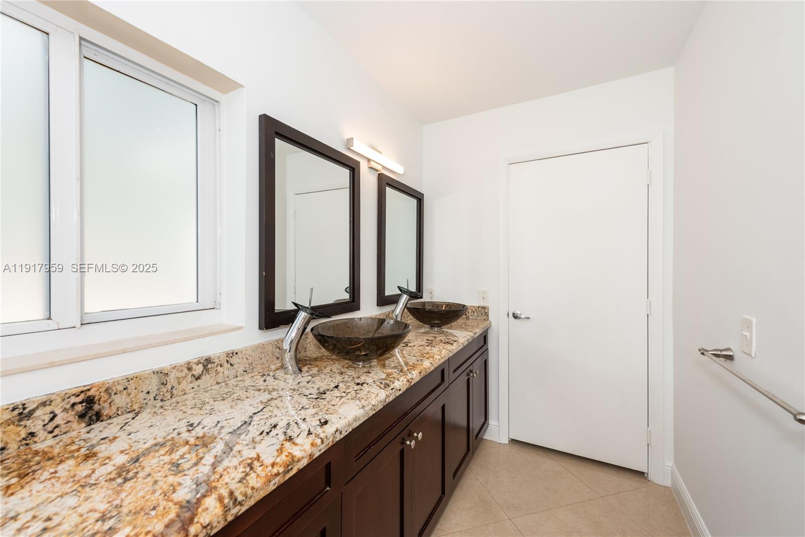 CORAL REEF ESTATES - Residential Lease