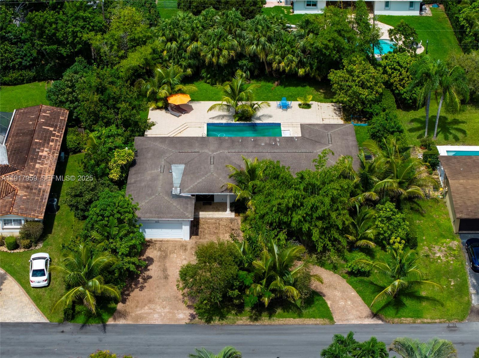 CORAL REEF ESTATES - Residential Lease