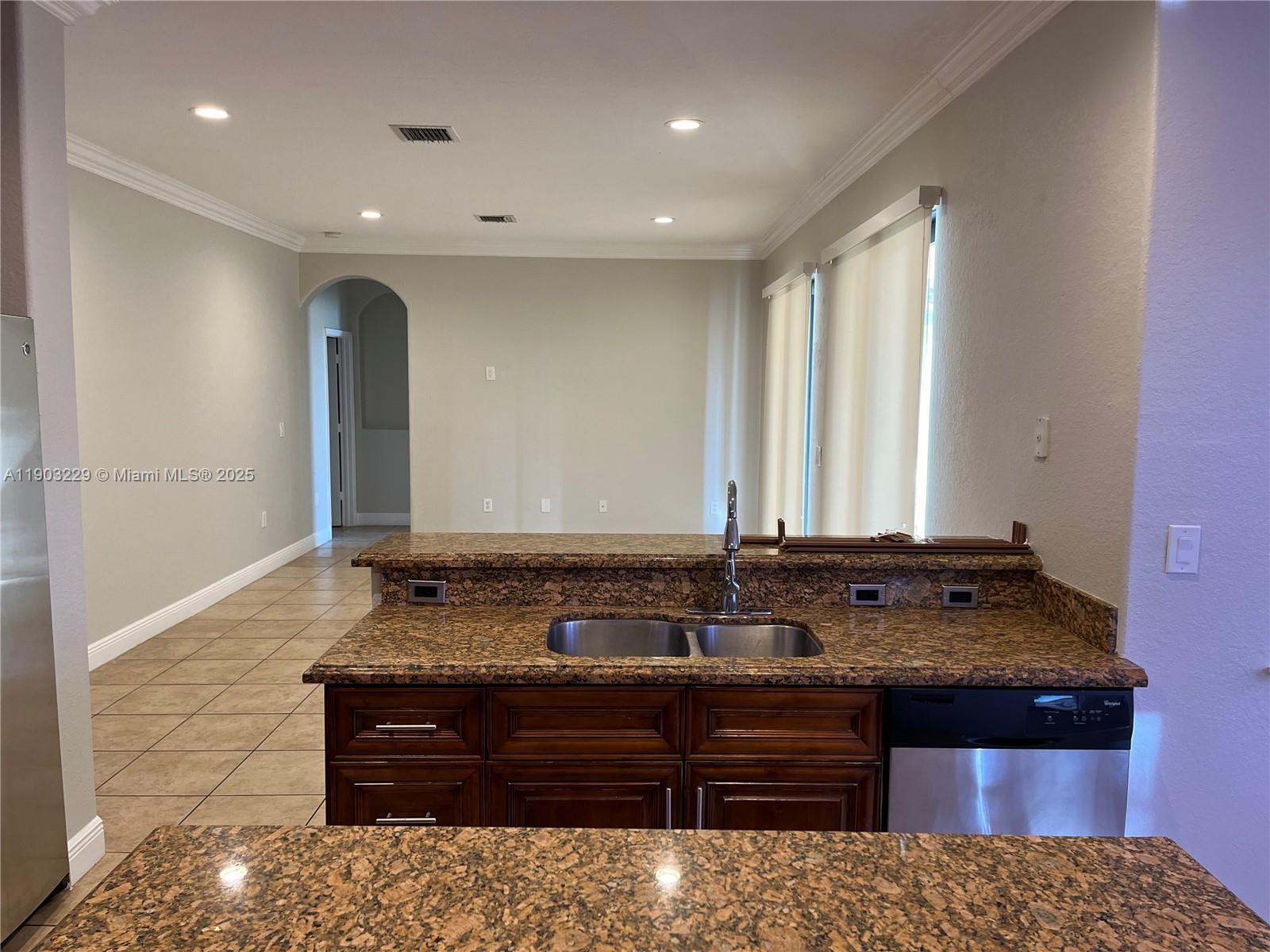 MANSIONS AT SION - Residential