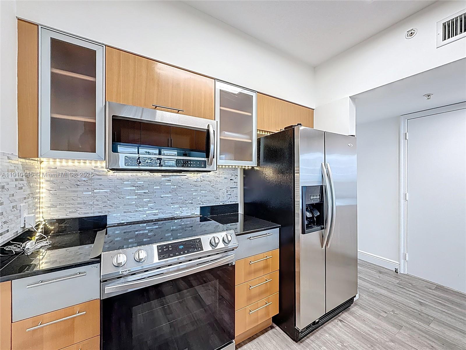 OPERA TOWER CONDO - Residential