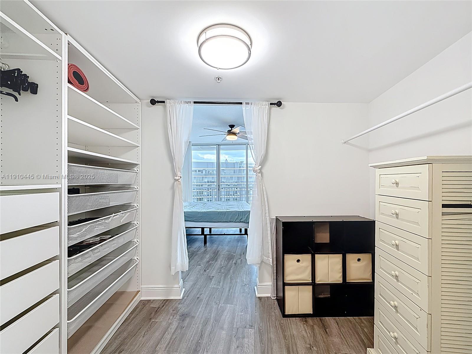 OPERA TOWER CONDO - Residential